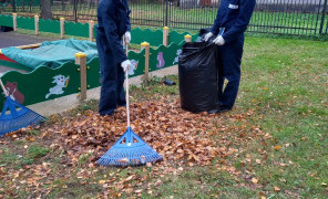 День благоустройства в Учебном городке №4  и подшефном детском саду №2 поселка Стрельна