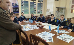 Воскресная экскурсия первокурсников на Косую линию, 15а