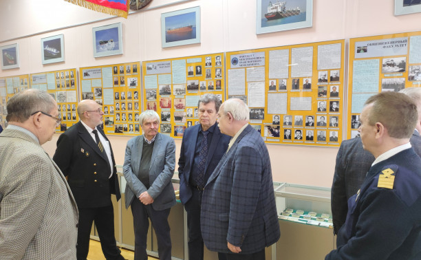 Судоводители-выпускники ЛВИМУ имени адмирала С.О. Макарова встретились спустя 45 лет.