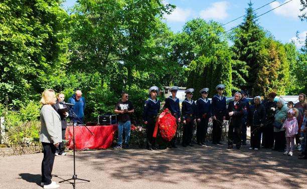 Есть в памяти мгновения войны…