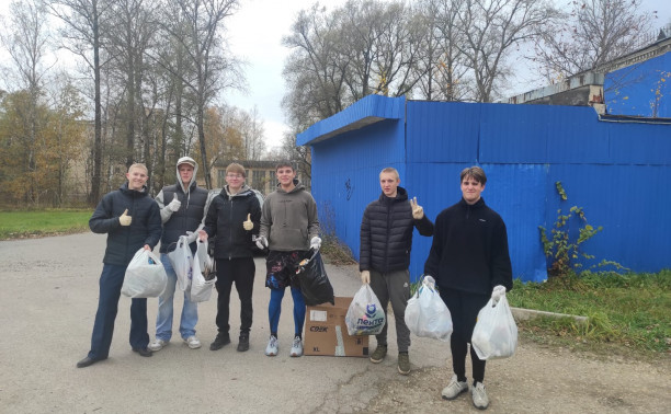 День благоустройства в Учебном городке №4  и подшефном детском саду №2 поселка Стрельна