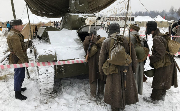 Курсанты Морской академии посетили историческую реконструкцию битвы за Ленинград
