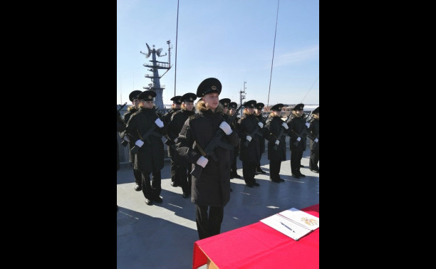 Курсанты третьего курса Военного учебного центра при ГУМРФ приняли военную присягу